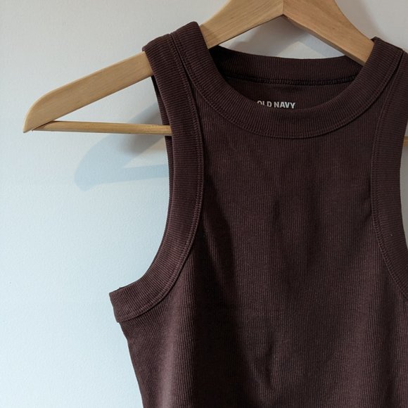 BNWOT - Cropped Ribbed Tank Top - Picture 8 of 9